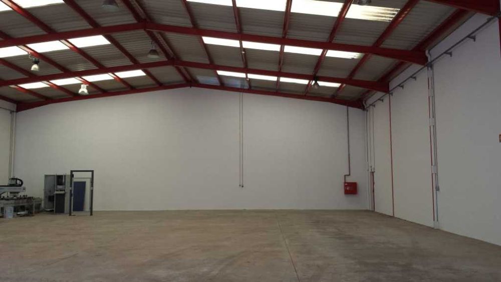 Armazém Zona Industrial de Gandra 650m2