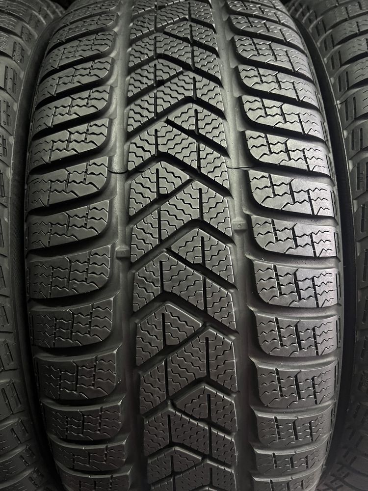 235/55/17 R17 Pirelli Sottozero 3 4шт зима