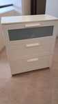 Cómoda ikea branco