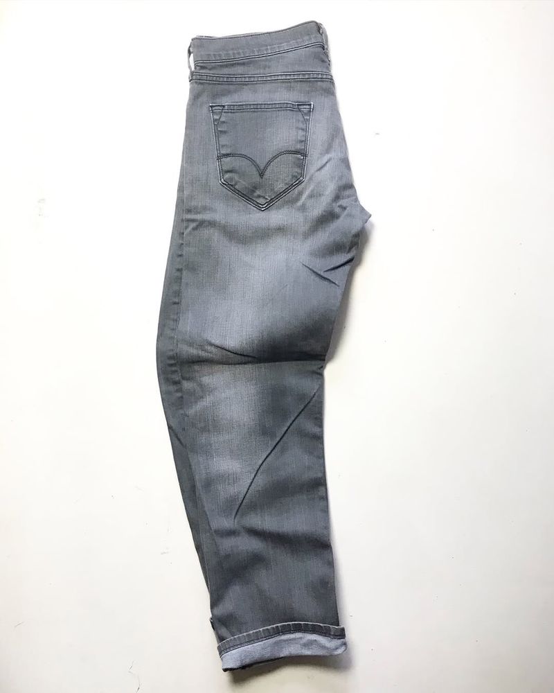 Джинси від Levi’s   Розмір w33 L32  Стан супер