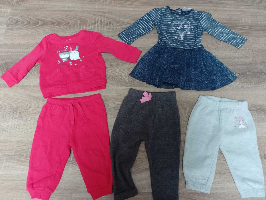 Paka ubrań dla dziewczynki 74-80