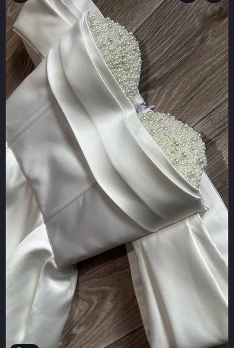 Весільня сукня. Продаю терміново