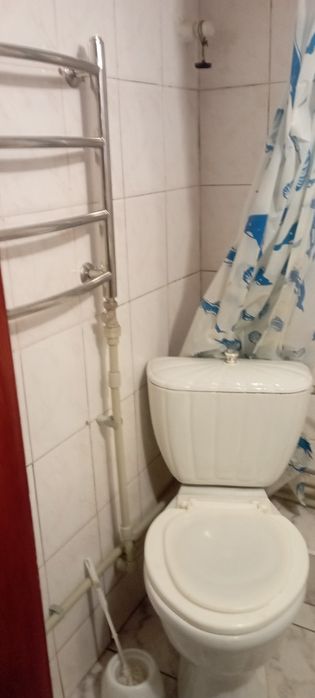 Здається окрема кімнатна в будинку. Ілони Зріні.