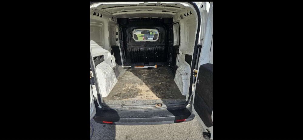 Розборка бампер добло fiat doblo 09. Мотор 1.6 d