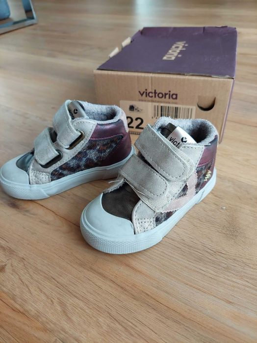 Sapatos Menina Victoria