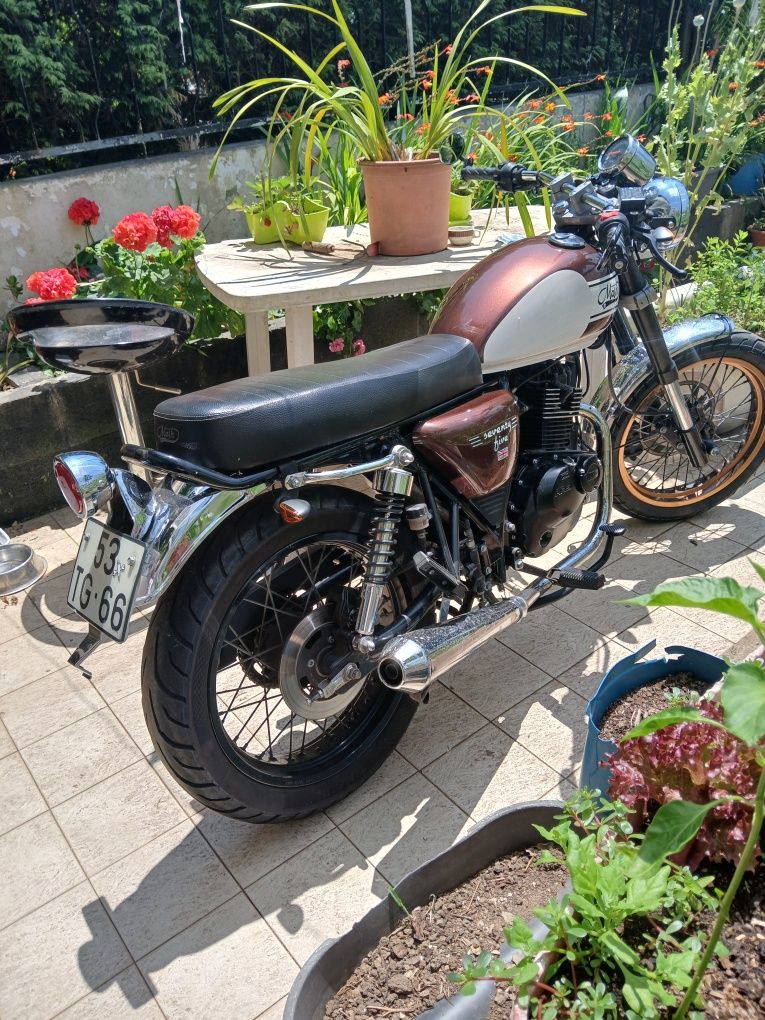 Mash seventy five 125cc  11 kw