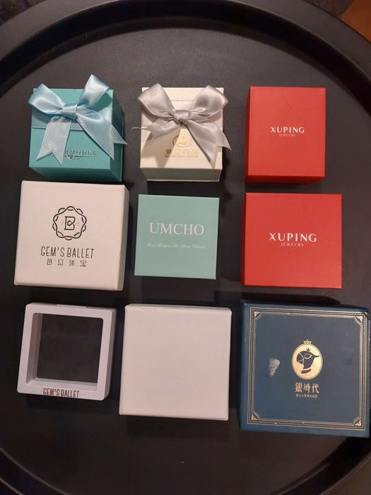 Подарочные коробочки для ювелирных