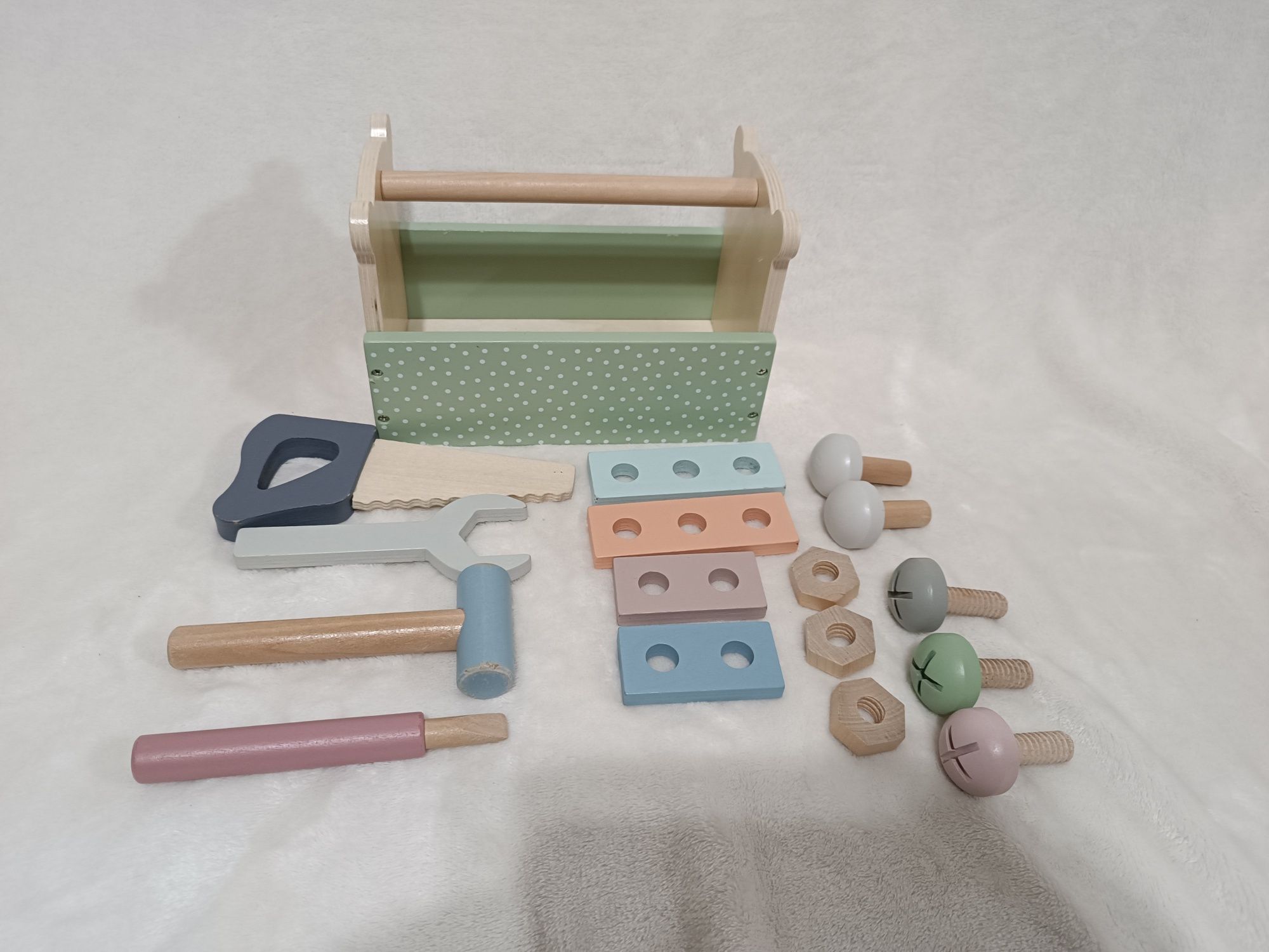 Drewniana skrzynia miś z narzędziami Jabadabado zabawka edukacyjna