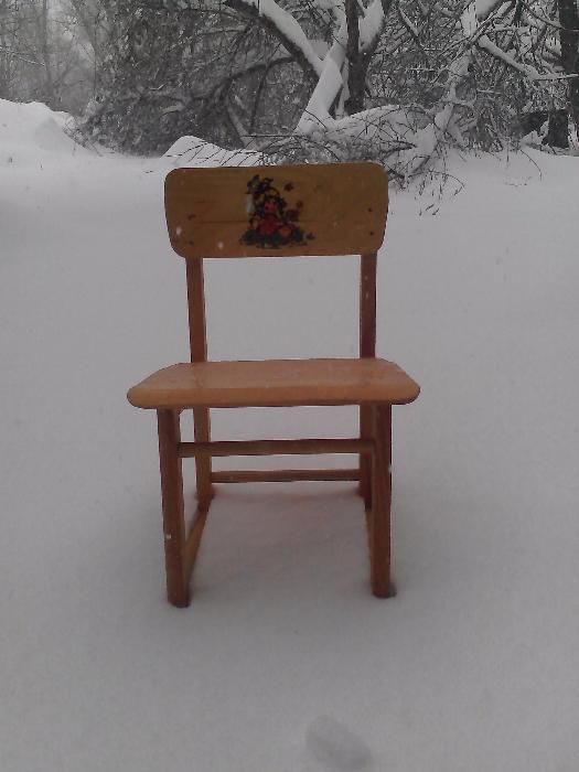 Продам стілець дитячий