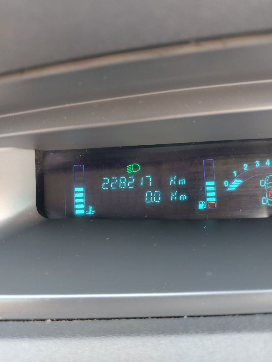 Scenic 2 l. benzyna gaz hak