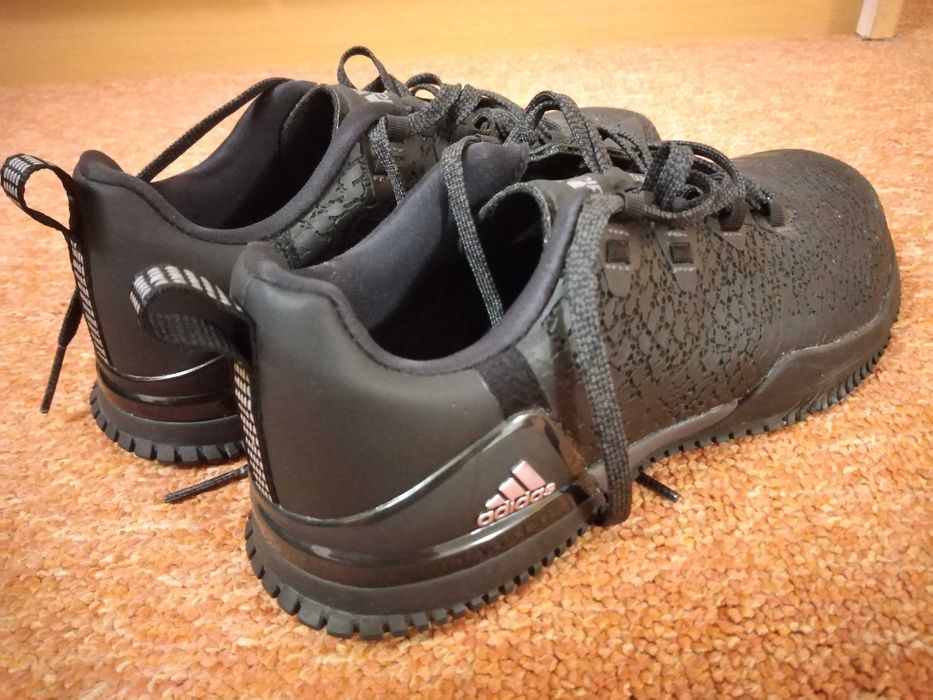 Obuwie sportowe adidas