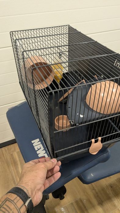 Gaiola hamster com bebedouro e comedouro