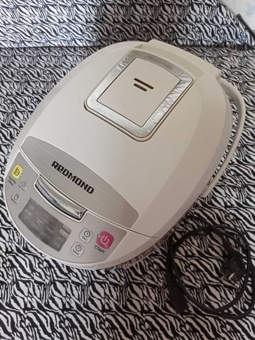 Мультиварка Redmond RMC-M4500
