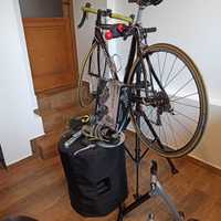 Sprzęt Sportowy - Rower kolarka plus do tego osprzęt sportowy