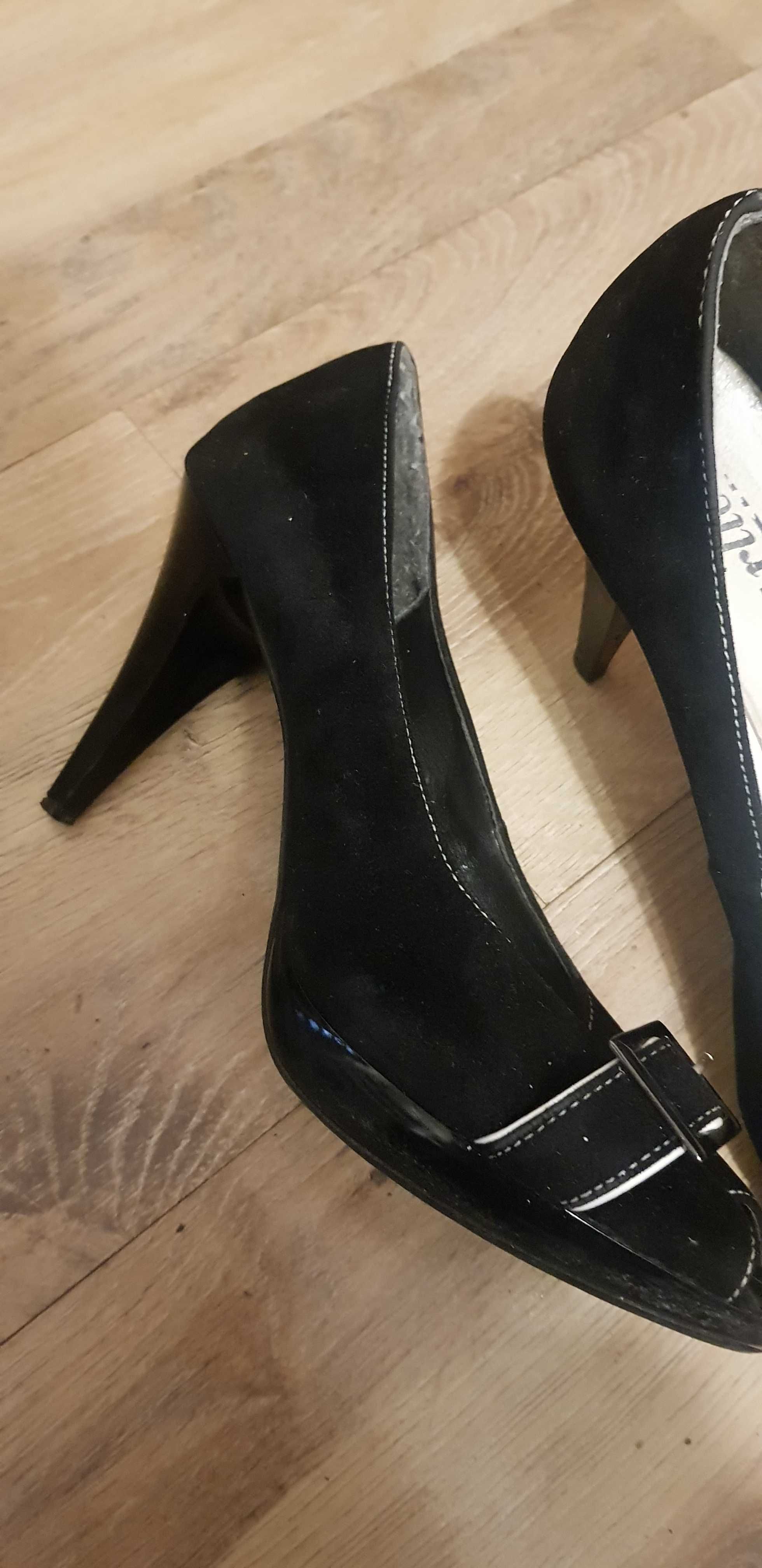 Buty  damskie półbuty