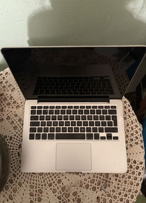 Macbook pro 2015 - ecrã partido