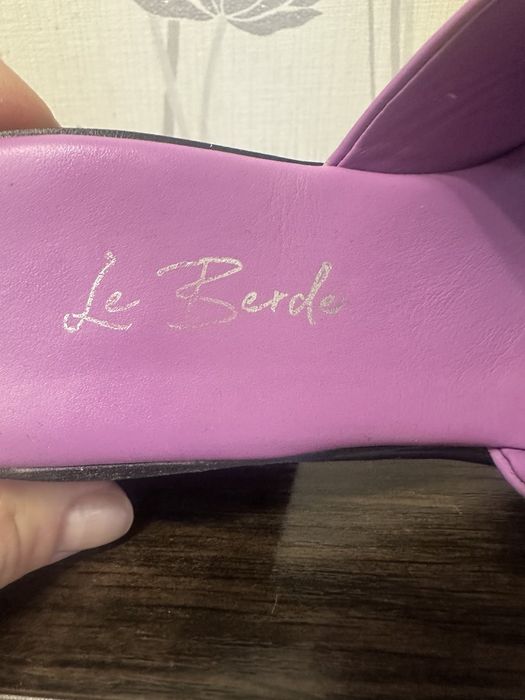 Продаж шльопок жіночих