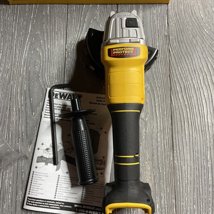 Акумуляторна болгарка DeWALT DCG408 20V MAX