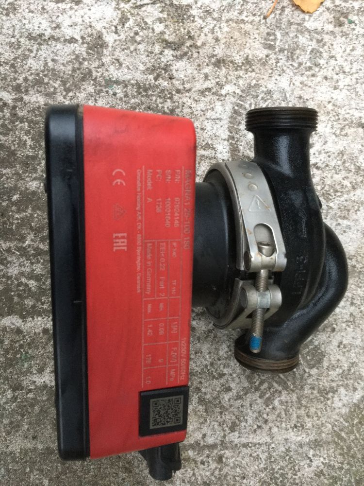 Продам Grundfos MAGNA1 25-100-180