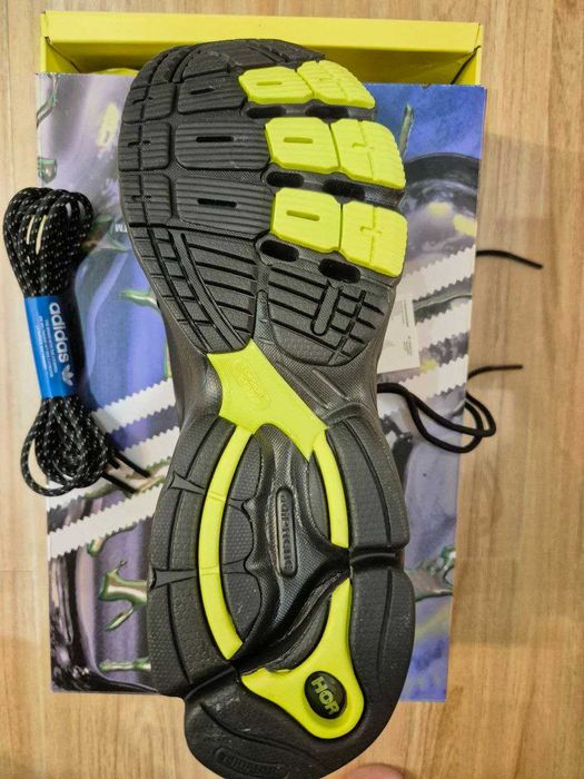 Оригінальні кросівки HÖR x Adidas Exomniac Cushion