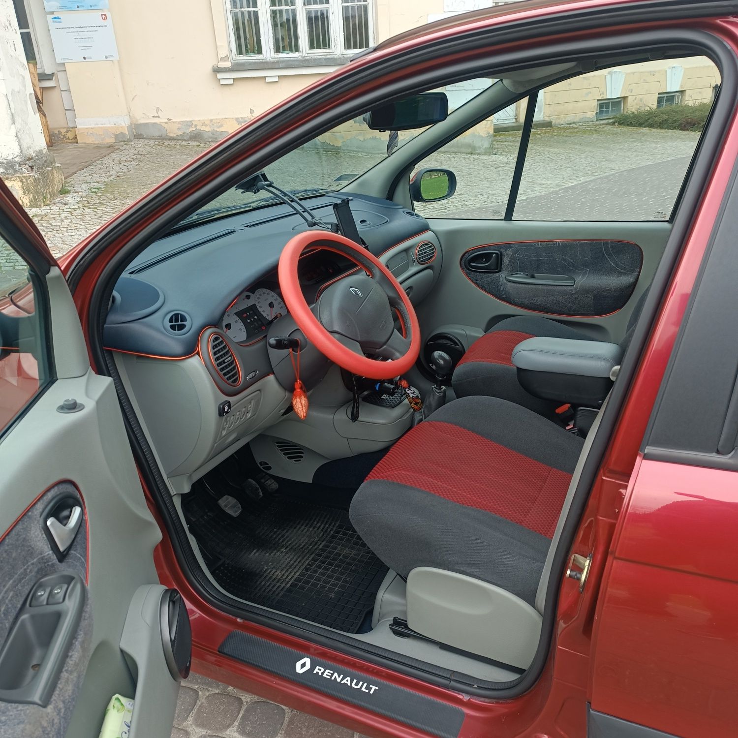 Renault Megane scenic 2.0 +Gaz Zadbany