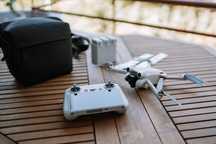 DJI Mini 3 Pro Fly More Combo – Como Novo