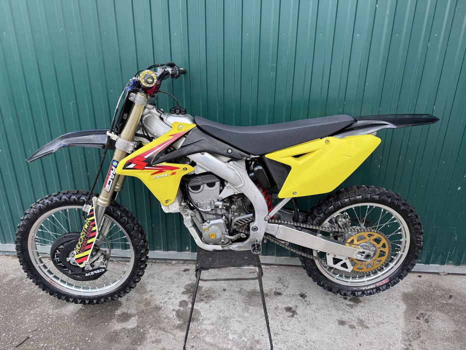 Suzuki rmz 450 motocross