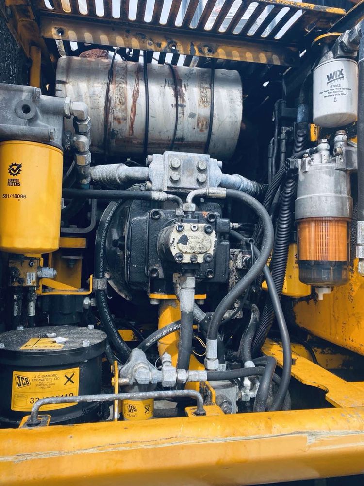 Екскаватор колісний JCB js200w ( 22,8 тонн )