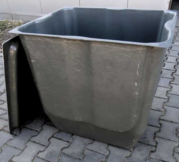 Zbiornik z laminatu szary z pokrywą, nowy, do hodowli ryb lub fontanny