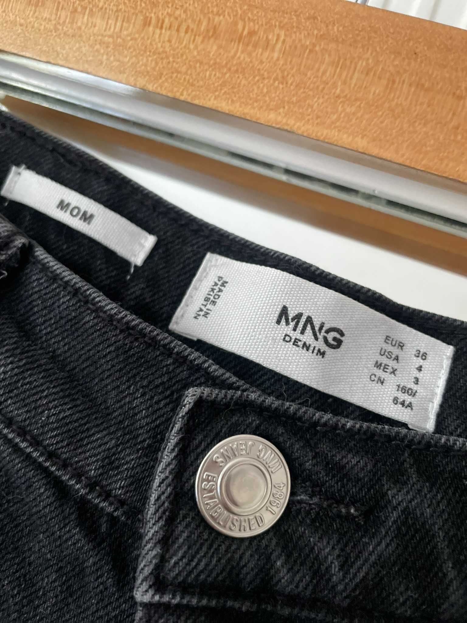 MNG Mango spodnie mom jeans czarne efekt sprania wysoki stan S 36