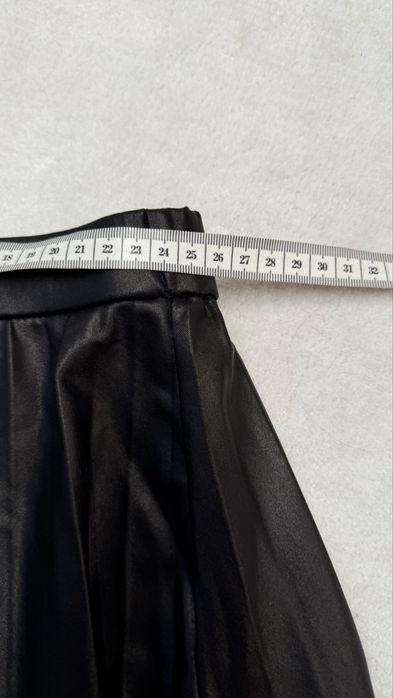 Zara Czerna spódniczka plisowana eko skóra modna 128 8l sesja święta