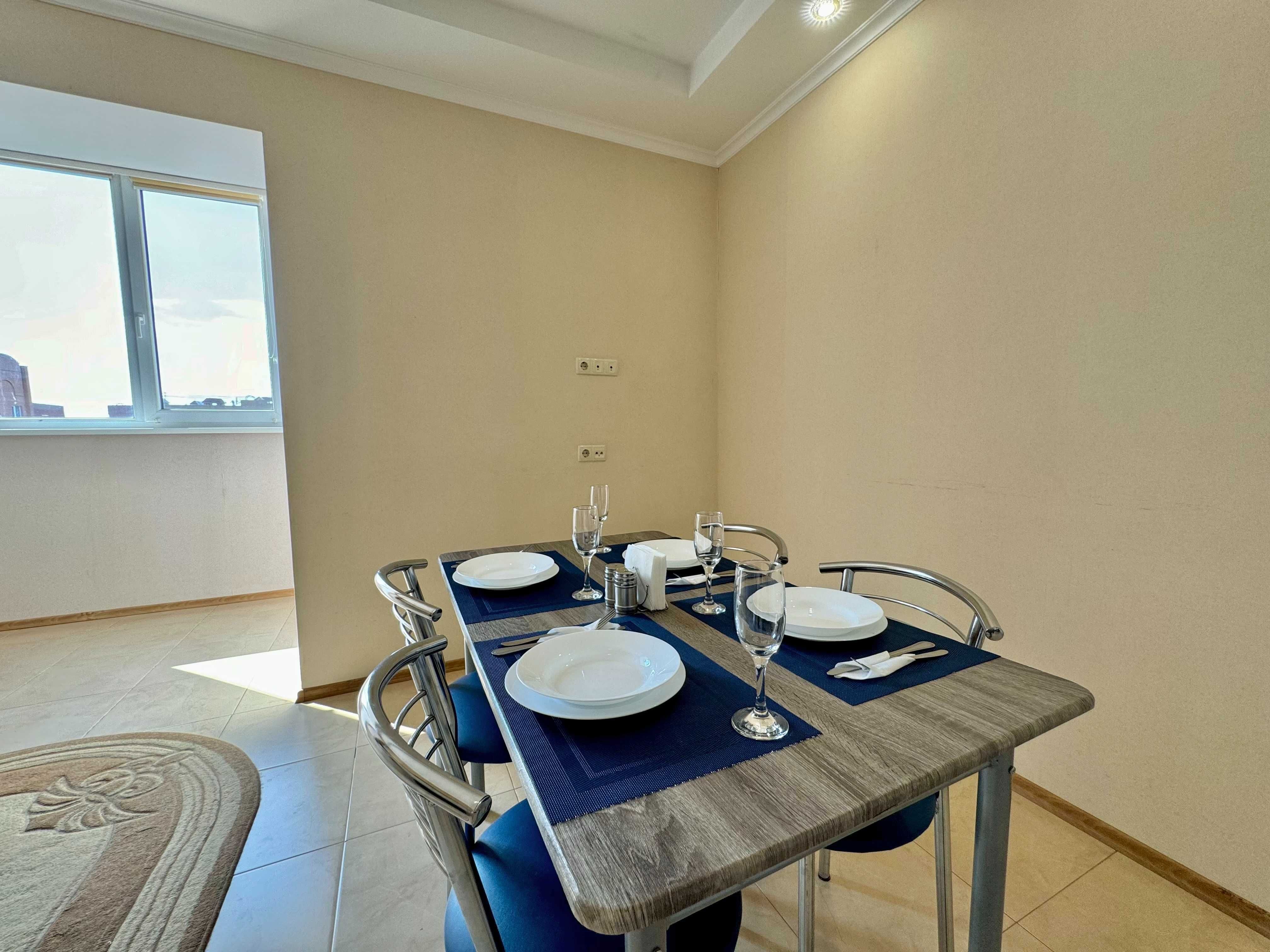 ApartPoltavaСВІТЛІ апарт.80м2 ,ОКРЕМІ кімн, НОВОБУДОВА.Центр.ЧЕК банк.