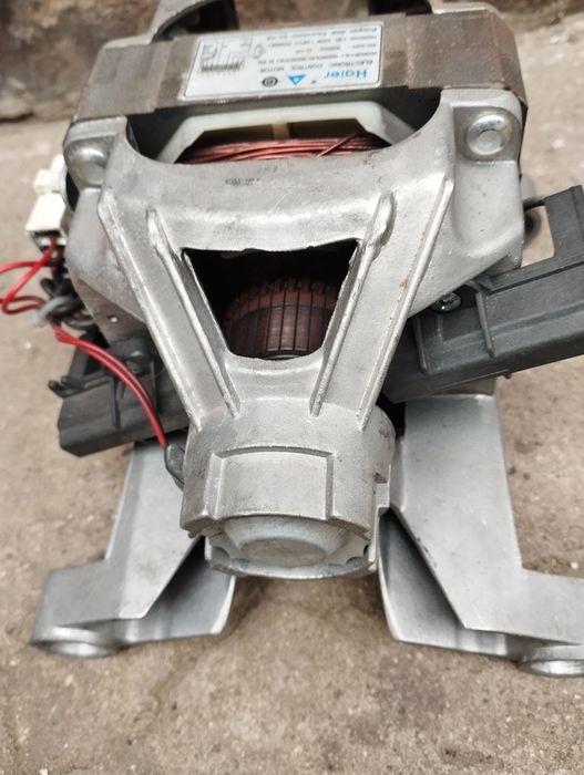 Єлектродвигун для пральної машинки в гарному стані