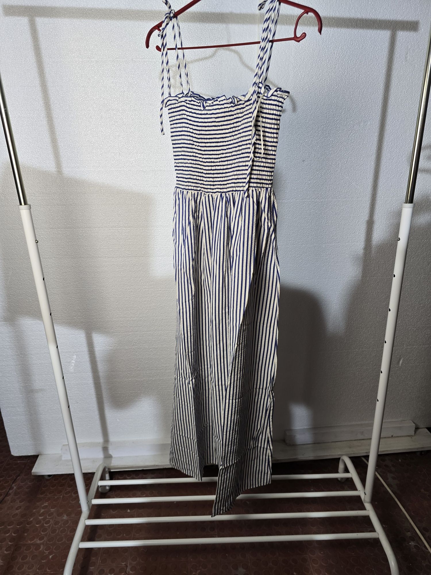 Vestido comprido da Stradivarius novo M