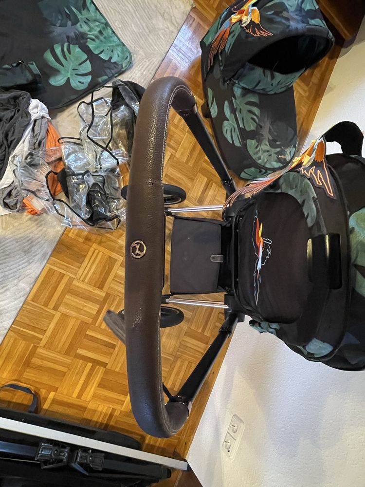 Cybex Priam Rose Gold з коричневою ручкою