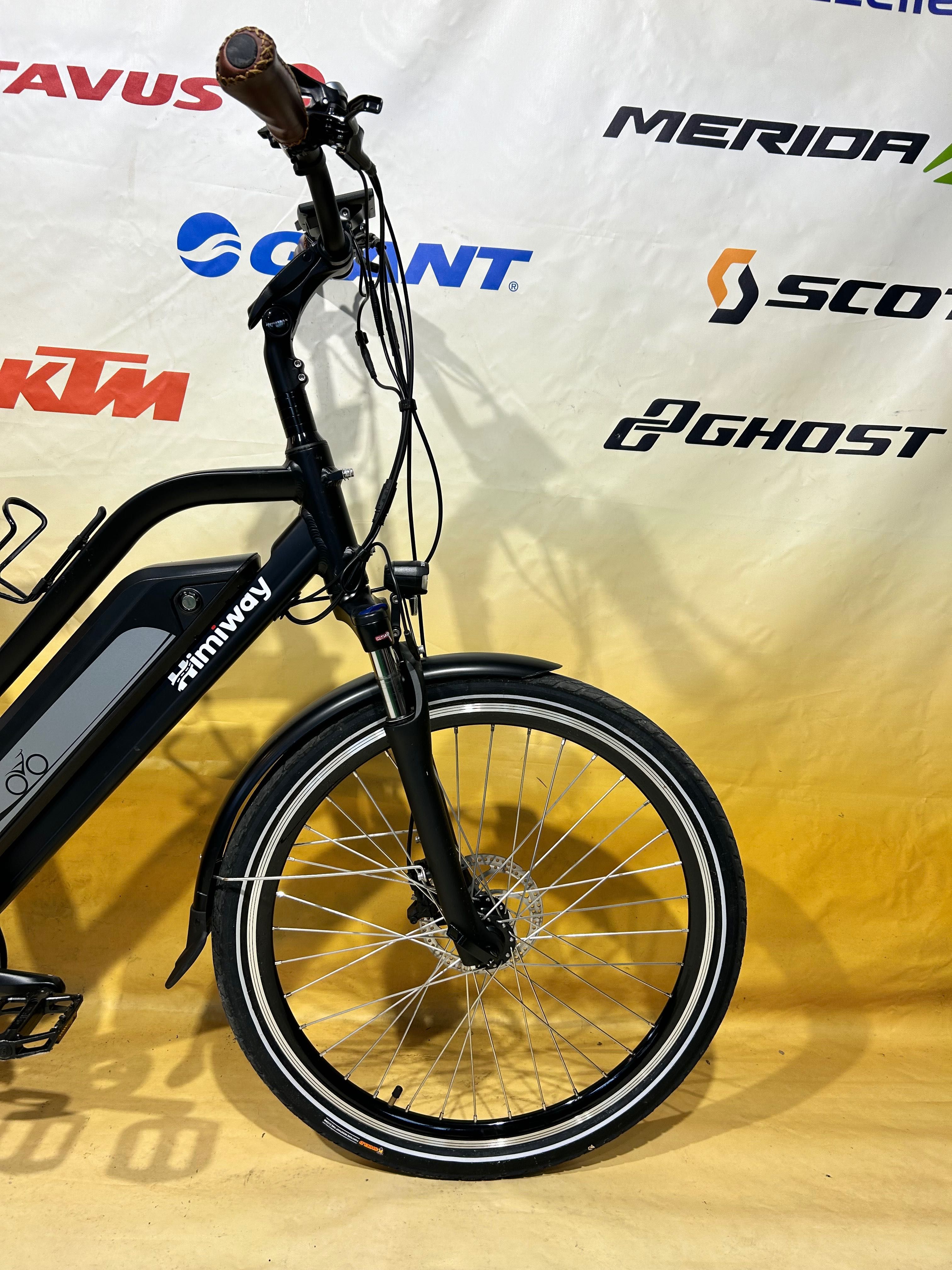 Elektryczny Rower Trekkingowy  /250W, 18.2AH, Zasięg 120KM/