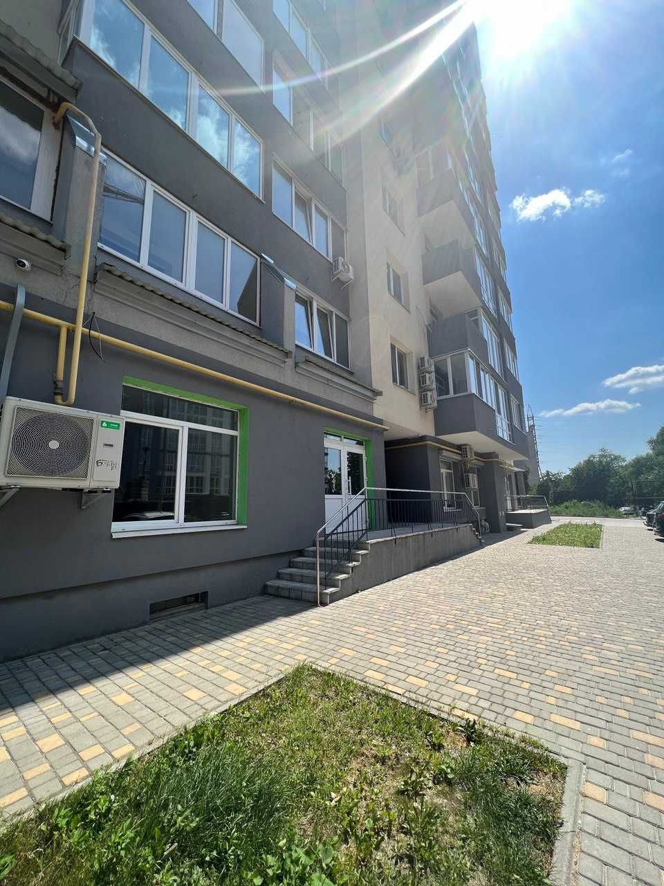 Продаж фасадного торгововго приміщення по вул. Тернопільська, 21к