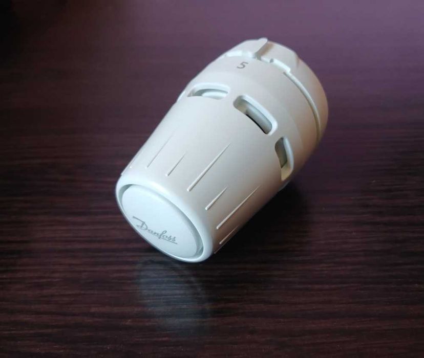 Термоголовки Danfoss Regus M30x1.5, вбудований датчик