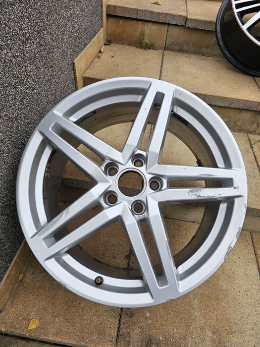 Felga 18cali 5x112 8j et39 oryginał Audi 4G0 A6 C7