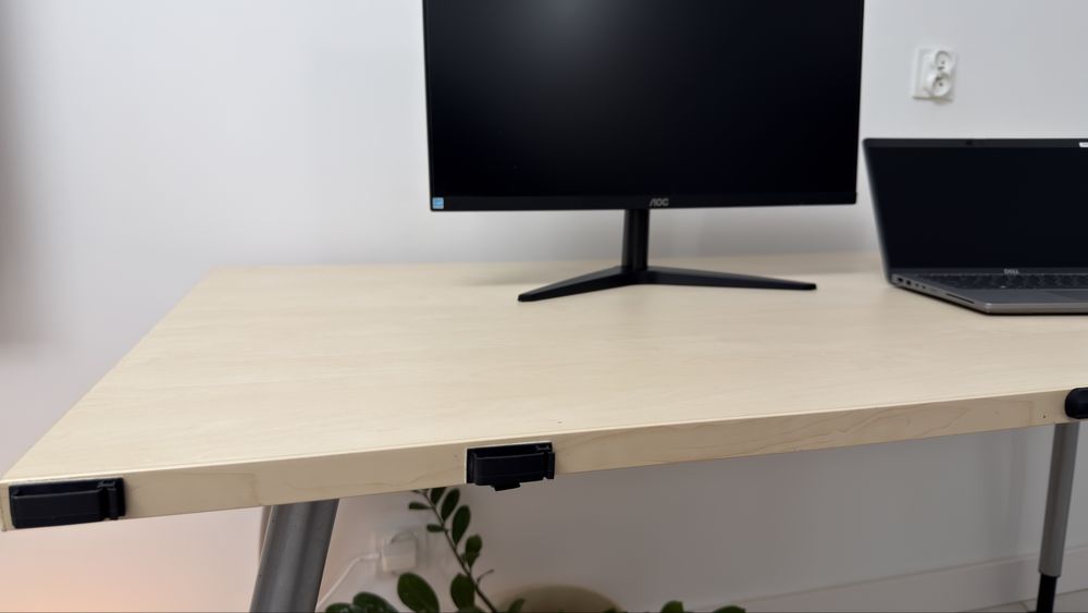 Biurko - 160 cm x 80 cm (regulowane nogi)