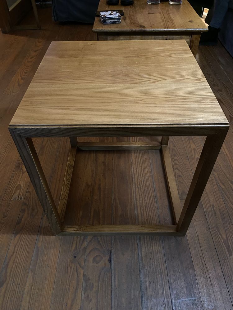 Mesa de apoio nova em madeira freixo