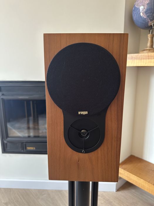 Colunas Rega Rx One (cor Cherry) com suporte