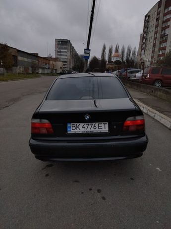 BMW e39 535i 3.5 газ/бенз