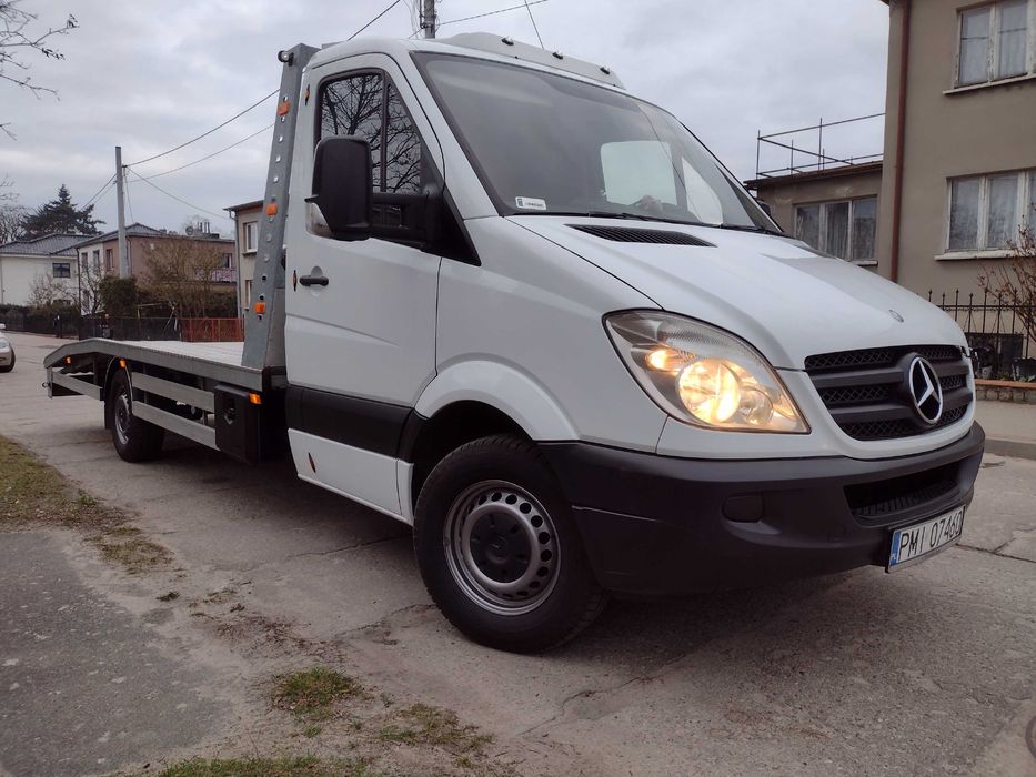 MERCEDES - BENZ sprinter auto laweta maxi rozstaw ośi . paka 5,20