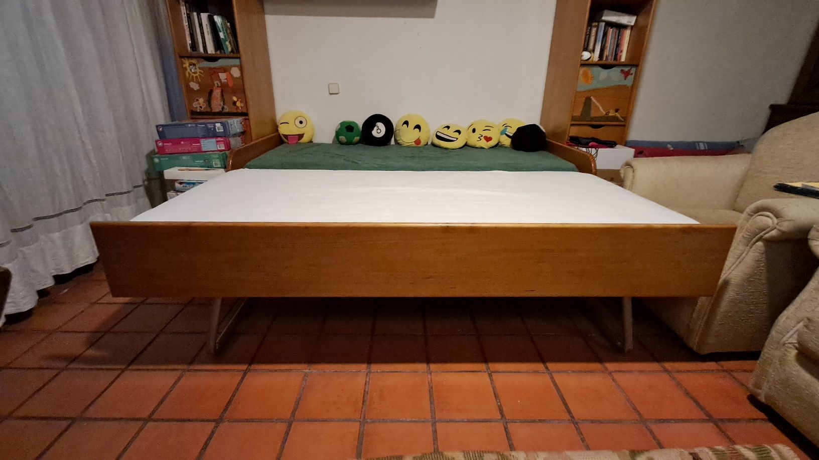 Cama solteiro com gavetão cama