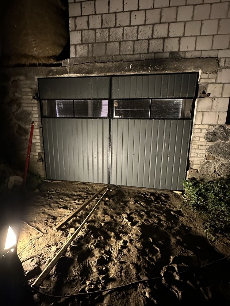 Drzwi wrota pod wymiar
