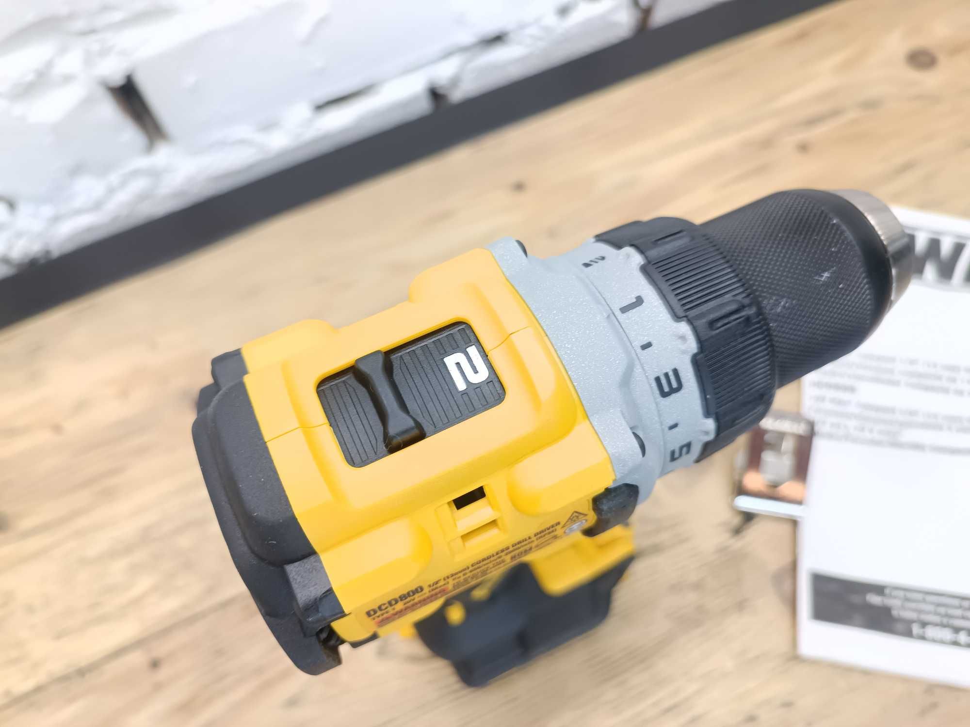 Шуруповерт Dewalt 20v DCD800 MADE IN MEXICO Оригінал