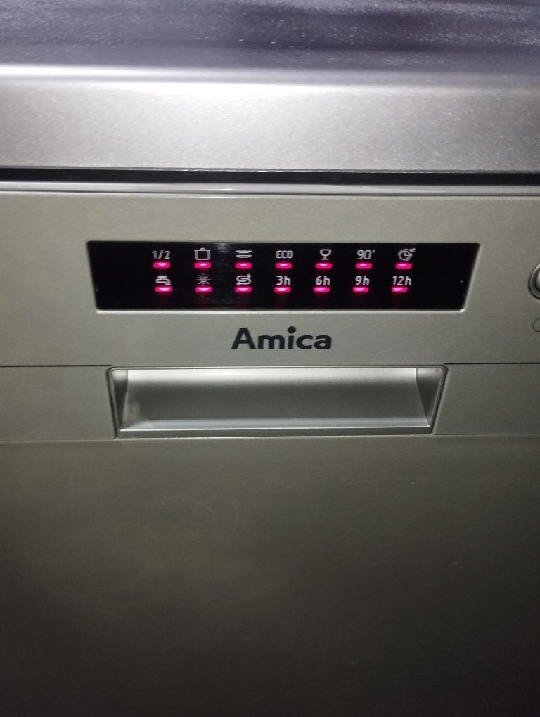 Zmywarka ARISTON HOTPOINT 45 wolnostojąca, stan bdb.