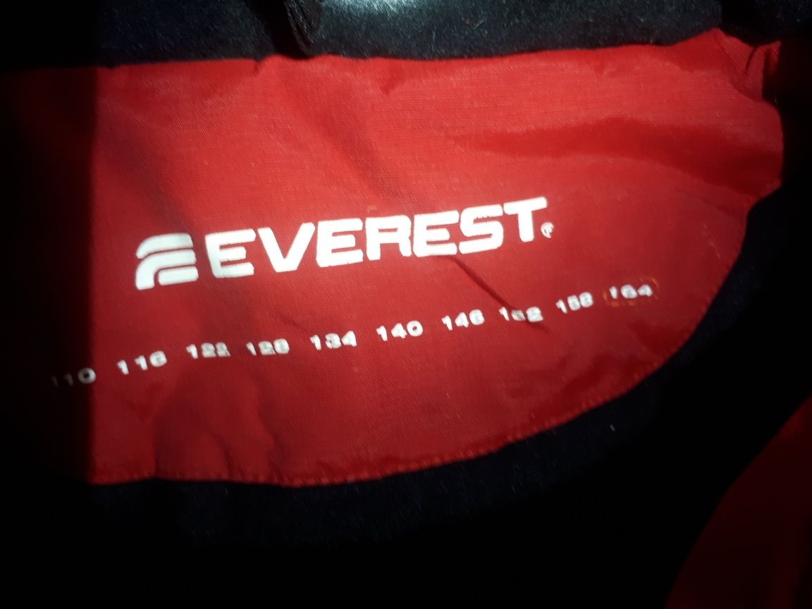 Куртка Everest 164 зріст