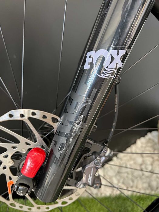 Rower elektryczny full CUBE STEREO HYBRID ONE44 EXC 800 rozmiar M